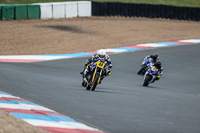 enduro-digital-images;event-digital-images;eventdigitalimages;mallory-park;mallory-park-photographs;mallory-park-trackday;mallory-park-trackday-photographs;no-limits-trackdays;peter-wileman-photography;racing-digital-images;trackday-digital-images;trackday-photos